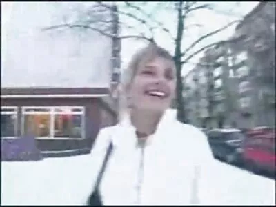 Két csodálatos euró csaj megosztva egy finom ingyen pornok kakas