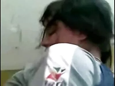 A galériás szoba gőzölgő porno film ingyen meleg lesz, amikor egyedül és meztelenül maradnak