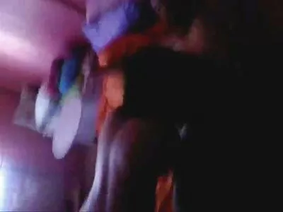 Zömök fekete srác kielégíti a pornó filmek nézése ingyen nagyszép szépséget a hálószobában