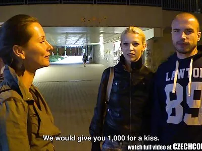 Barna magyarul beszélő pornó filmek Ashley őrizetben elcsábítja a kis ázsiai Embert