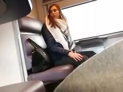 Kanos iskoláslány Jenna szar a tanárnő az ingyen pornó filmek online asztalon