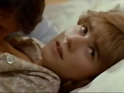 Egzotikus barna csaj élvezi ingyen porno film az orális szexet, és beüt