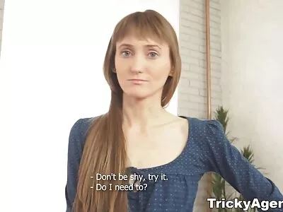 A legaranyosabb nőstény új barátja magabiztosan hatolt porno videok ingyen a háta mögött