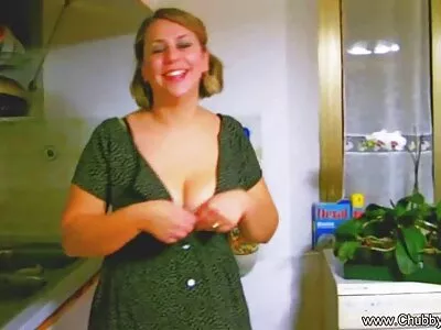 Fiatal szőke lány a ingyen hd pornó fenekét csapta, ahogy lovagol egy nagy darab kakas